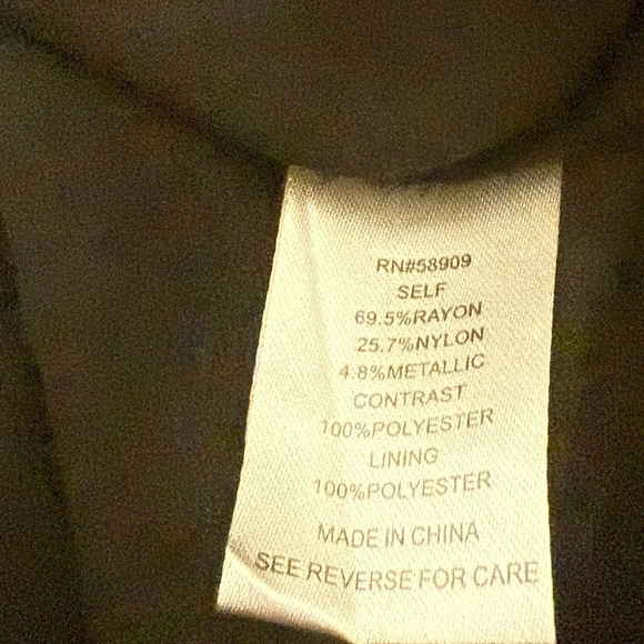 Gibson Latimer Black and Gold Patterned Tunic - Picture 6 of 7